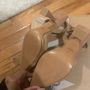 Zara heels perfect condition